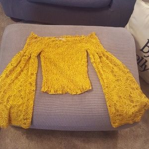 Off the shoulder scrunch top